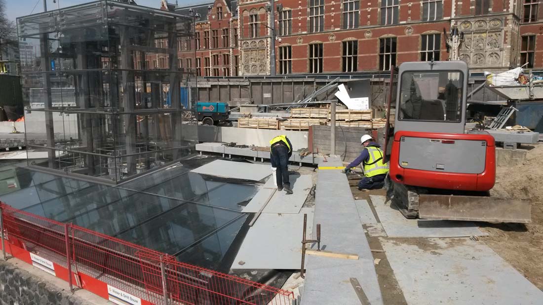 Walmuur_kademuur_cs_Amsterdam_BraamsWaterbouw